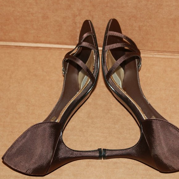TOUCH UPS Sharmain brown shoes women's size 9M evening heels - display - Picture 5 of 12